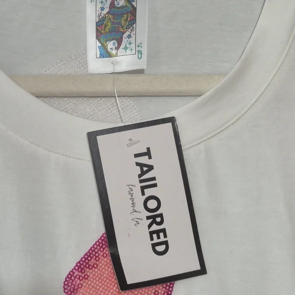 NWT Queen of Sparkles Women's White Short Sleeve Multi Wine Glass Tee Sequins L - Picture 5 of 8